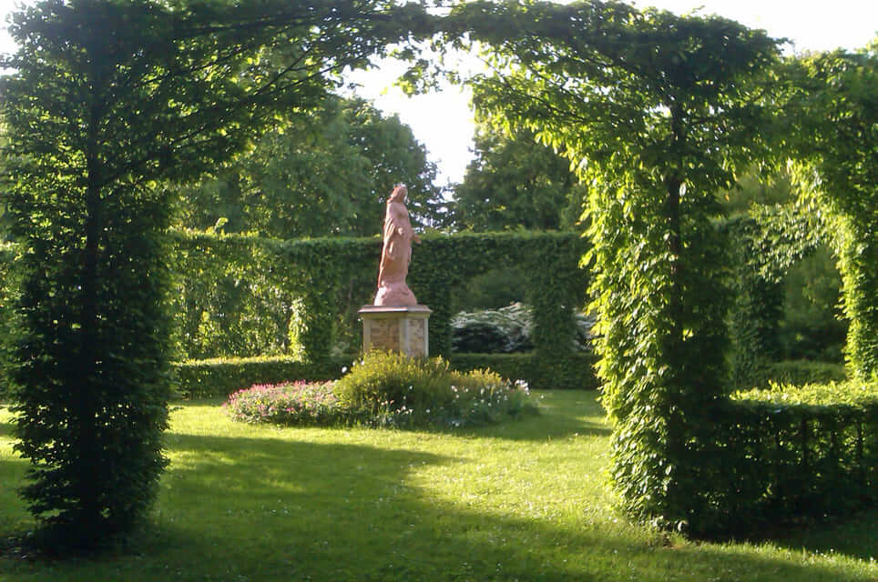 Le rond-point de la Vierge