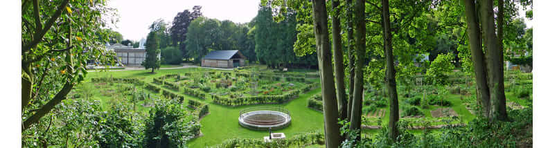 Panorama depuis le belvédère  - jardin du Chateau du Grand Daubeuf